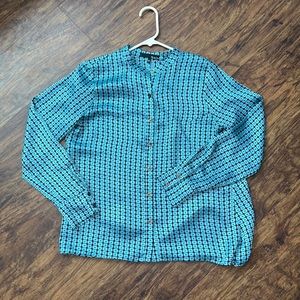 Cute open back long shirt